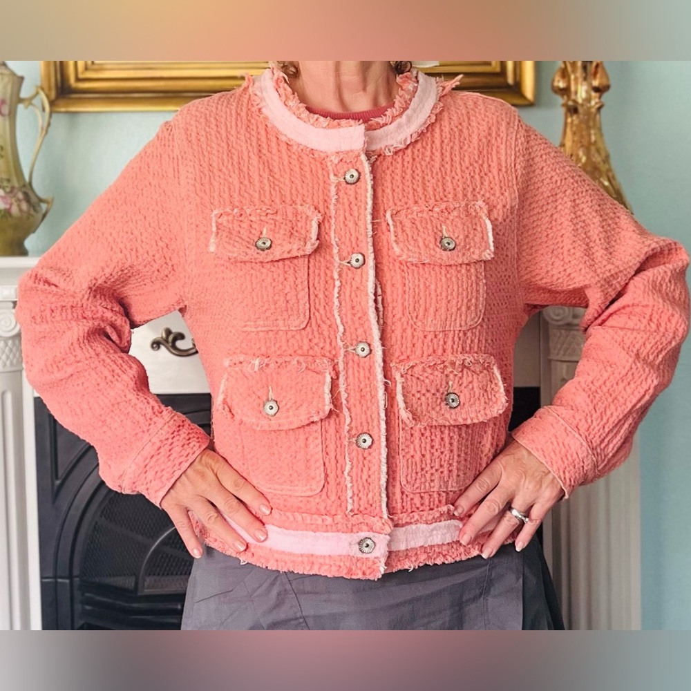 NWOT POL Coral Bouclé Cropped Pocket Jacket with a bit oversized flair. - Picture 5 of 7